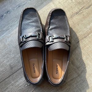 Alfani brown loafers